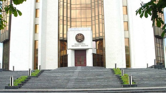 Moldova Cumhurbaşkanlığı Binasına Türk Eli Değdi Moldova Cumhurbaşkanlığı Binasına Türk Eli Değdi