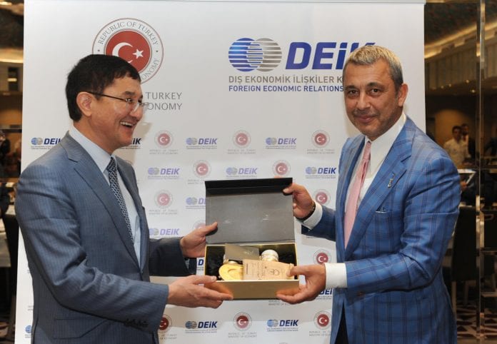 Türk Müteahhitler Heyeti Özbekistan'da Türk Müteahhitler Heyeti Özbekistan'da