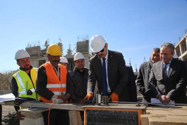 Sivas'a Yeni Okullar Kazandırılıyor Sivas'a Yeni Okullar Kazandırılıyor