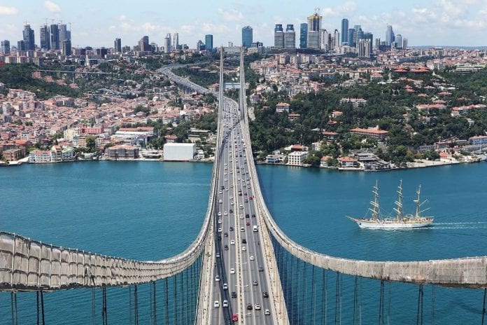 Yabancılara Satılan 3 Konuttan Biri İstanbul'da Yabancılara Satılan 3 Konuttan Biri İstanbul'da