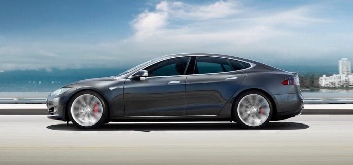 Musk, Tesla'nın Çin'de Daha Çok Fabrika Kurabileceğini İma Etti Musk, Tesla'nın Çin'de Daha Çok Fabrika Kurabileceğini İma Etti