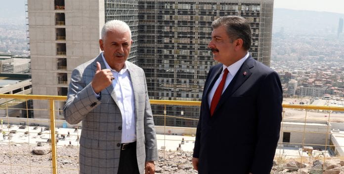 AW785651_08 Bakan Koca ve Yıldırım, Şehir Hastanesi İnşaatını İnceledi