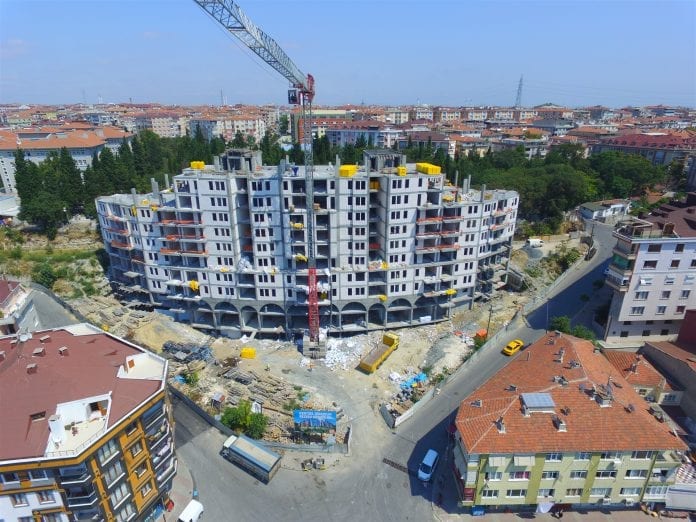 Çolakbayrakdar'dan Uğurevler Mahallesi'ne Çift Müjde Çolakbayrakdar'dan Uğurevler Mahallesi'ne Çift Müjde