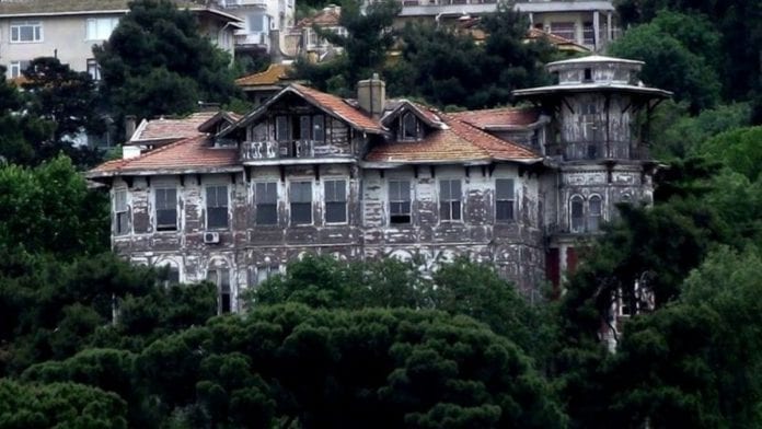 Büyükada'daki Hacopulos Köşkü Restore Edilecek Büyükada'daki Hacopulos Köşkü Restore Edilecek