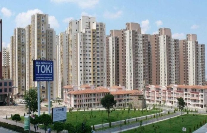 Akdeniz'de 416 dairelik toplu konut projesinin inşaatına başlandı Akdeniz'de 416 dairelik toplu konut projesinin inşaatına başlandı