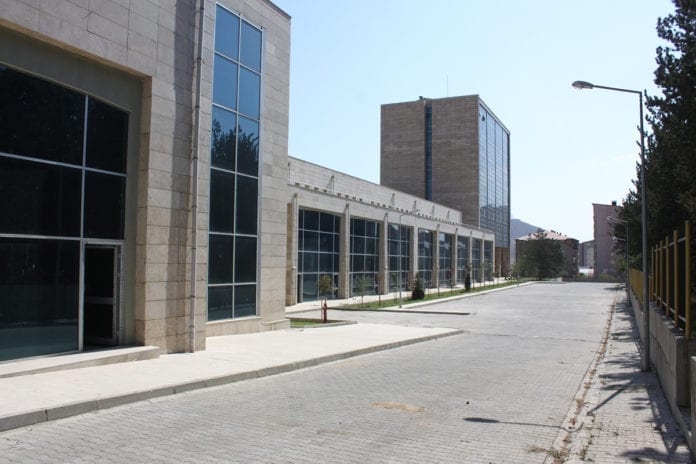 TOKİ'den Mardin'e 72 Dükkanlı Ticaret Merkezi! TOKİ'den Mardin'e 72 Dükkanlı Ticaret Merkezi!