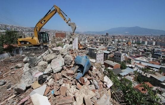 Bayraklı'da İnşaat Başlıyor Bayraklı'da İnşaat Başlıyor