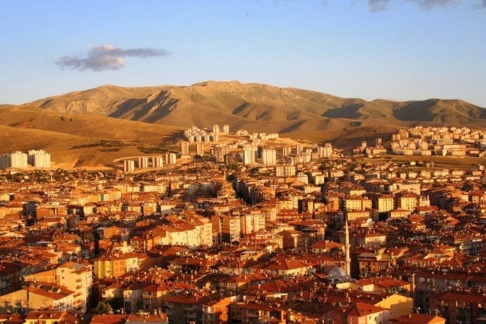 Beydağı'na Yeni Konut Ve İşyeri! Beydağı'na Yeni Konut Ve İşyeri!